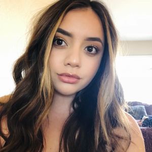 Meet your Posher, Alina